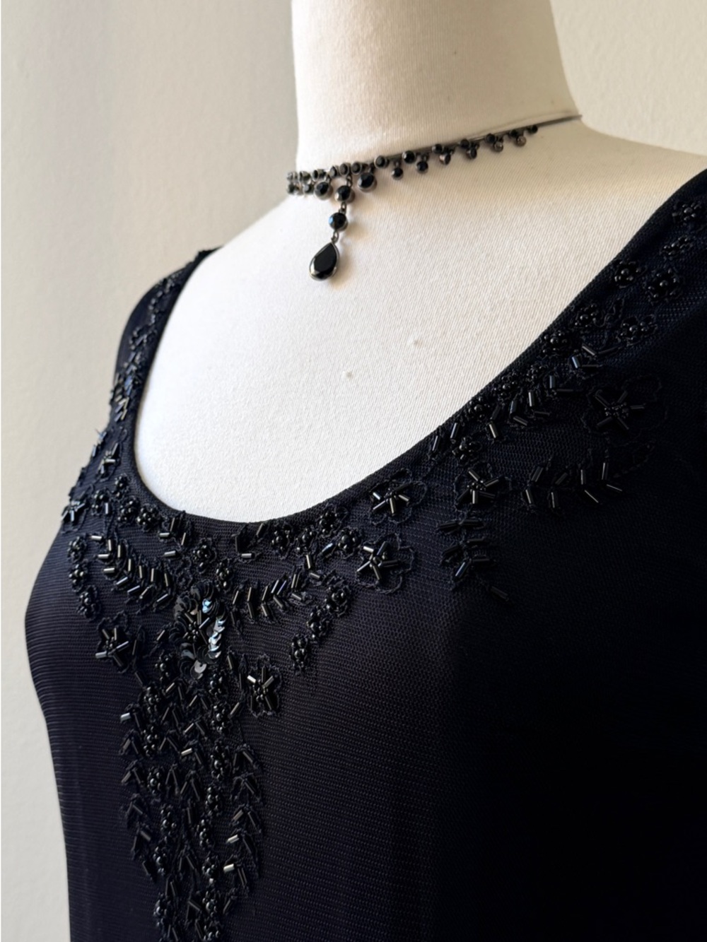 Vintage Elegant Black Beaded Sleeveless Dress - Picture 15 of 16